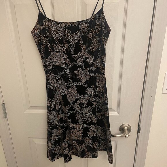 Vintage fit and flare velvet, gold and silver stitched roses mini dress - Picture 1 of 6
